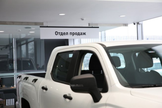 Продажи новых легковых авто в феврале выросли на 85%