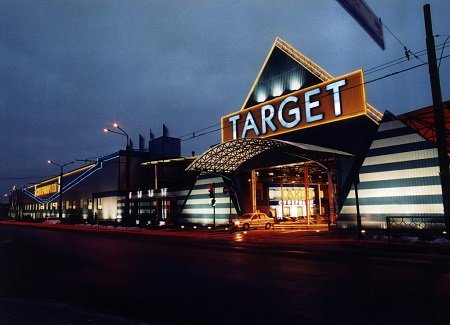 Target закроет свои магазины в Канаде из-за миллиардных потерь