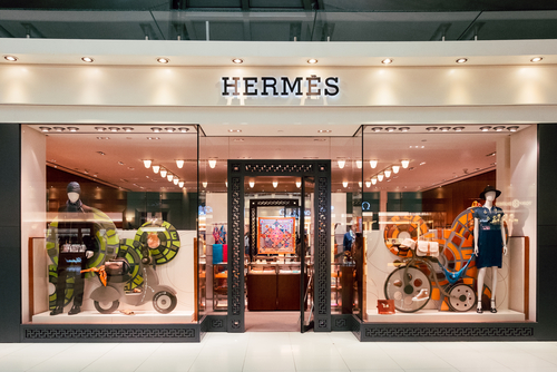 Hermes приобрел долю в компании Pierre Hardy