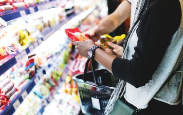 АКОРТ: ритейлеры увеличили число проверок продуктов на 10%