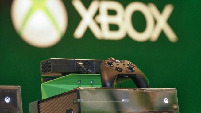Microsoft продала свыше миллиона приставок Xbox One за сутки