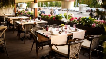 Рост выручки московских ресторанов и кафе в июне превысил 60%