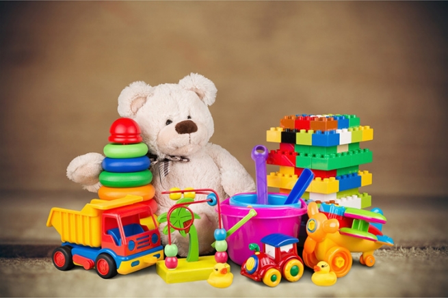 Предмет первой детской необходимости: на каких игрушках не экономят?