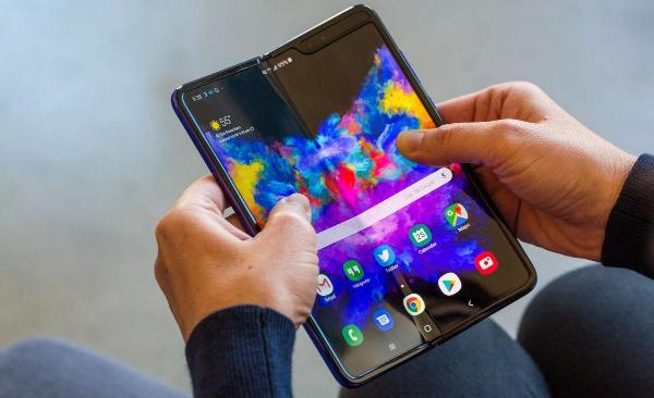 Первая партия Galaxy Fold закончилась в РФ Первая партия Galaxy Fold закончилась в РФ