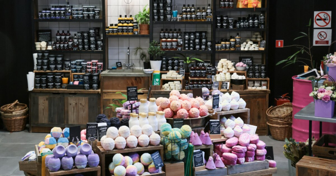 В России вместо Lush открылись магазины под брендом Oomph