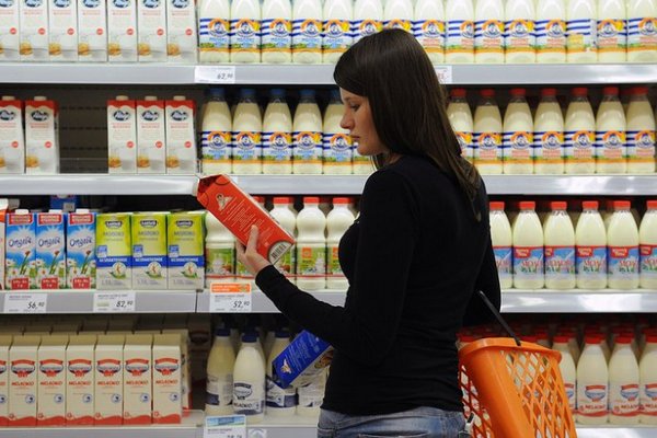 Почти 4% молочных продуктов на российском рынке сфальсифицированы