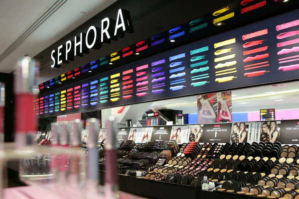 Sephora открывает первый флагман в Москве