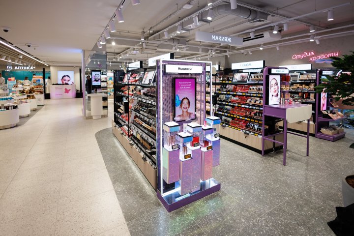 В России стали больше открывать флагманские магазины косметики, бытовой техники и ювелирных украшений