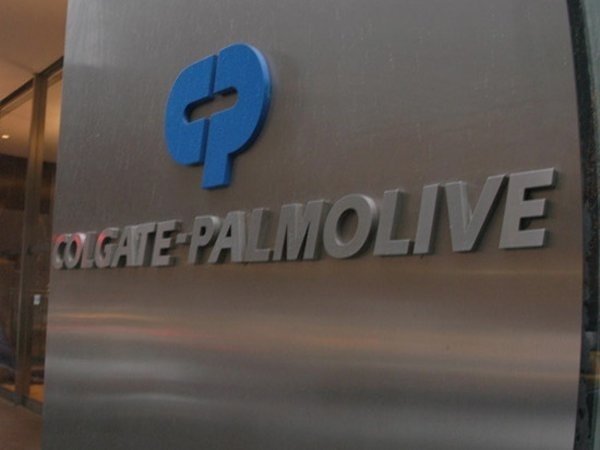 Чистая прибыль Colgate-Palmolive в I квартале снизилась на треть