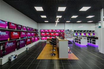 Количество магазинов электроники в России в 2022 году сократилось на 5%