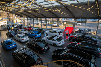 Количество дилерских контрактов в России за год увеличилось на 6%