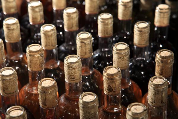Роскачество: как вернуть поддельный алкоголь?