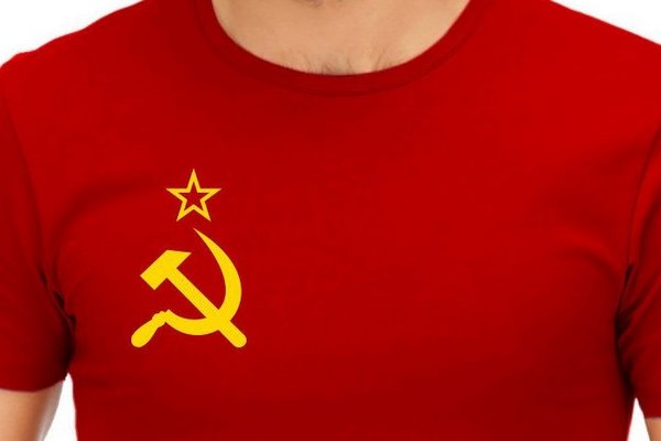 Литва потребовала от Walmart снять с продажи одежду с символикой СССР