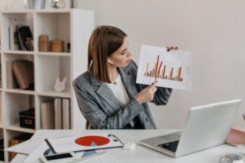 Lamoda открыла продавцам доступ к аналитике аудитории Lamoda открыла продавцам доступ к аналитике аудитории