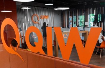 Qiwi согласилась перенести срок платежа в сделке по продаже бизнеса в России