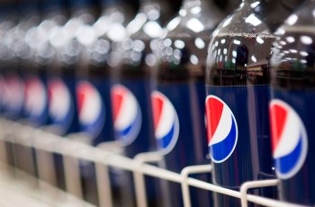 PepsiCo запретила поставлять оригинальный напиток в РФ через Казахстан