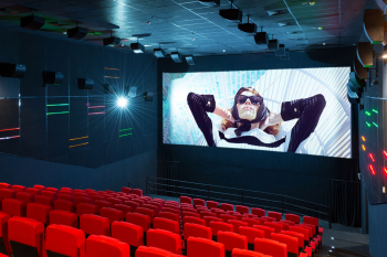«Синема парк» и «Формула кино» будут показывать голливудские фильмы как видеоматериал