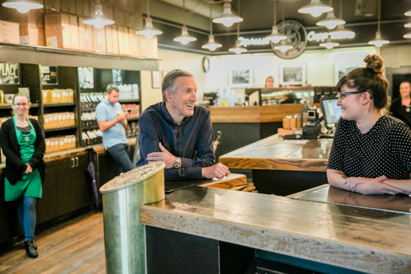 Экс-глава Starbucks Говард Шульц покидает пост председателя совета директоров
