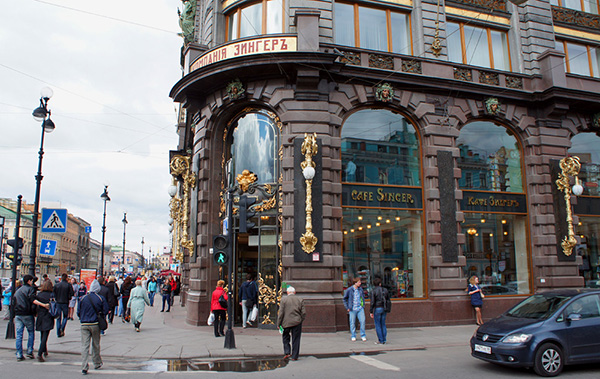 Исследование: Общепит и fashion лидируют по числу открытий в петербургском street retail