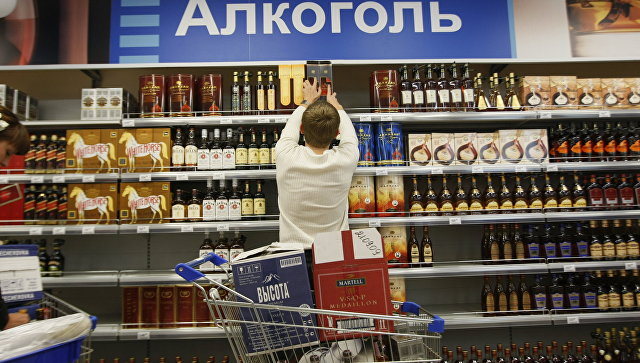 Минпромторг не поддержал сокращение часов торговли крепким алкоголем