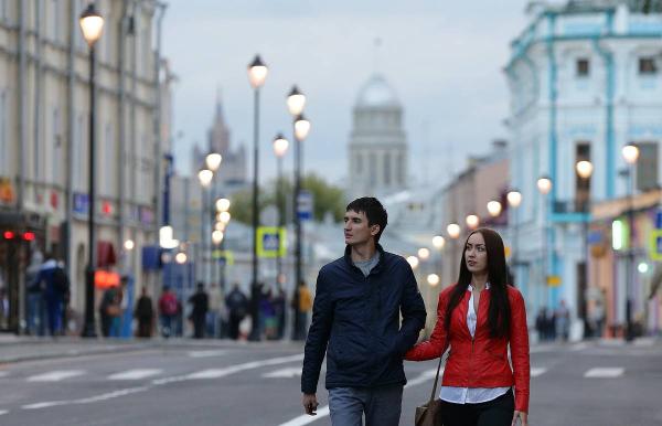 63% опрошенных москвичей планируют сократить свои расходы в течение года 63% опрошенных москвичей планируют сократить свои расходы в течение года