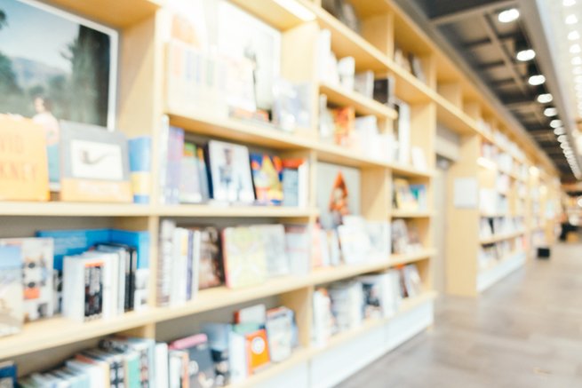 Рост налогов и снижение спроса осложняют развитие книжных магазинов