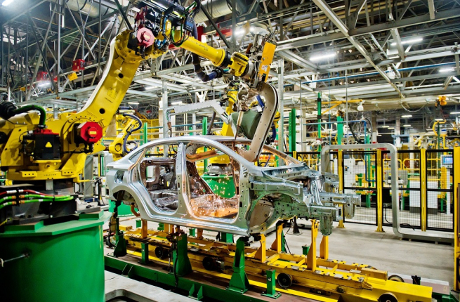 Более 345 млн руб. АВТОВАЗ инвестировал в модернизацию в августе