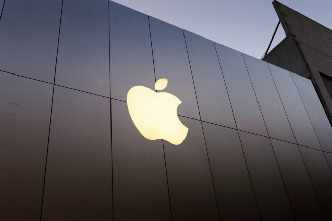 Apple стала первой компанией в мире, чья капитализация достигла $3 трлн