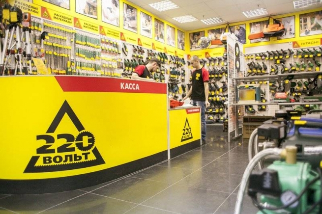 В Крыму откроются первые магазины "220 Вольт"