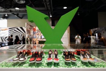 Nike подала в суд на StockX за несогласованную продажу NFT-кроссовок