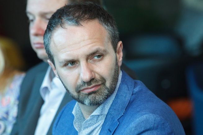 Алексей Фёдоров, «220 Вольт»: о мужском шовинизме в DIY, домострое, штопорах, проходных дворах, феминитивах и многом другом Алексей Фёдоров, «220 Вольт»: о мужском шовинизме в DIY, домострое, штопорах, проходных дворах, феминитивах и многом другом
