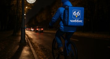 Названы города-лидеры по количеству ночных заказов еды