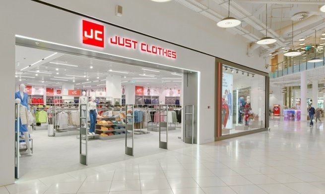 Большинство магазинов сети JUST CLOTHES закрылись