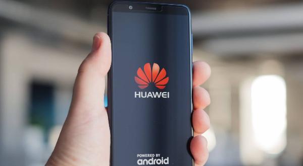 Huawei ведёт переговоры о покупке технологий у нескольких российских компаний
