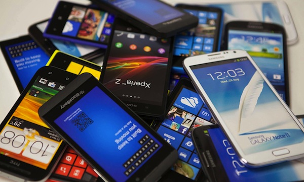 Рынок смартфонов растет на фоне падения продаж других мобильных устройств