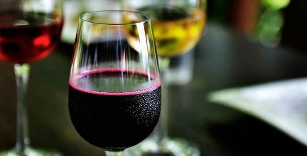 Минимальные цены на винные напитки могут установить в РФ