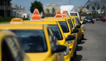 Стоимость поездки на такси в России достигла максимума за 10 лет