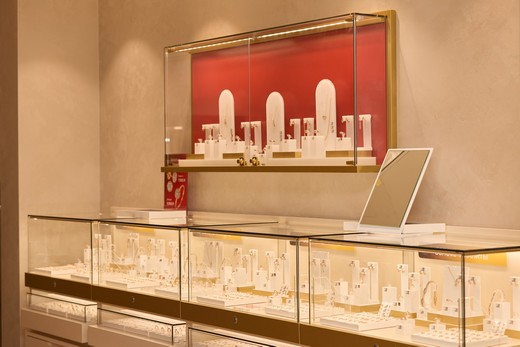 «585 Золотой» открыл флагман в Петербурге (ФОТО) - №3