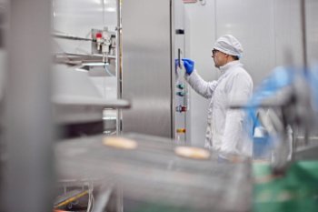 «Мираторг» опроверг информацию о сальмонелле в окорочках