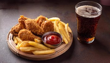 KFC завершила почти 40‑летнее партнёрство с PepsiCo в пользу Coca‑Cola | New Retail