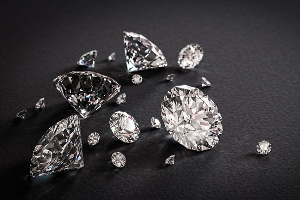 Как 5 самых крупных бриллиантов испортили жизнь своим владельцам