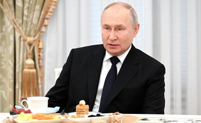 Владимир Путин дал поручение разработать «дорожную карту» по увеличению потребления отечественной рыбы Владимир Путин дал поручение разработать «дорожную карту» по увеличению потребления отечественной рыбы