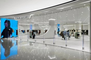 LOVE REPUBLIC открыл самый большой магазин сети