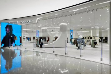 LOVE REPUBLIC открыл самый большой магазин сети