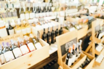 Ритейлеры укрепляют позиции в алкогольном импорте