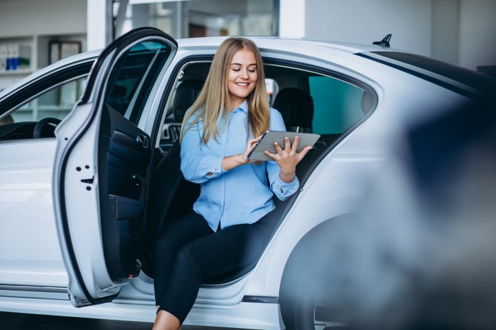 Hyundai зарегистрировала в России товарные знаки Genesis и Trago Xcient