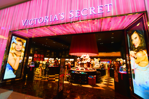Владелец Victoria’s Secret увеличил июньские продажи на 7%
