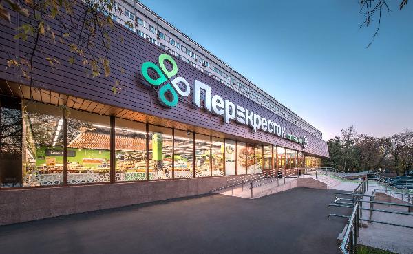 В ТРК «ПИК» открылся супермаркет «Перекресток» в обновленной концепции