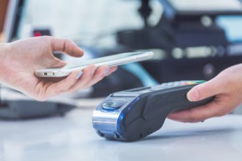 Доля альтернативных платежей выросла до 33% в I полугодии