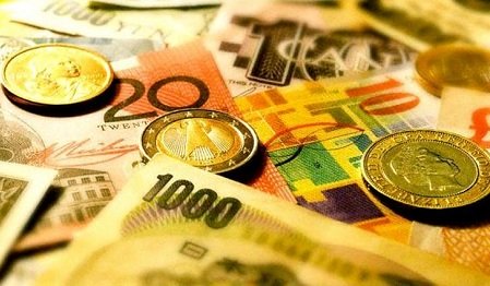 Доллар и евро снова «на коне»